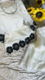 Cream Floral Designer Suit Set - Image 2
